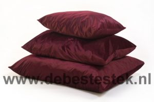 CK Ligkussen Bonfire koe rood 90 x 120 cm